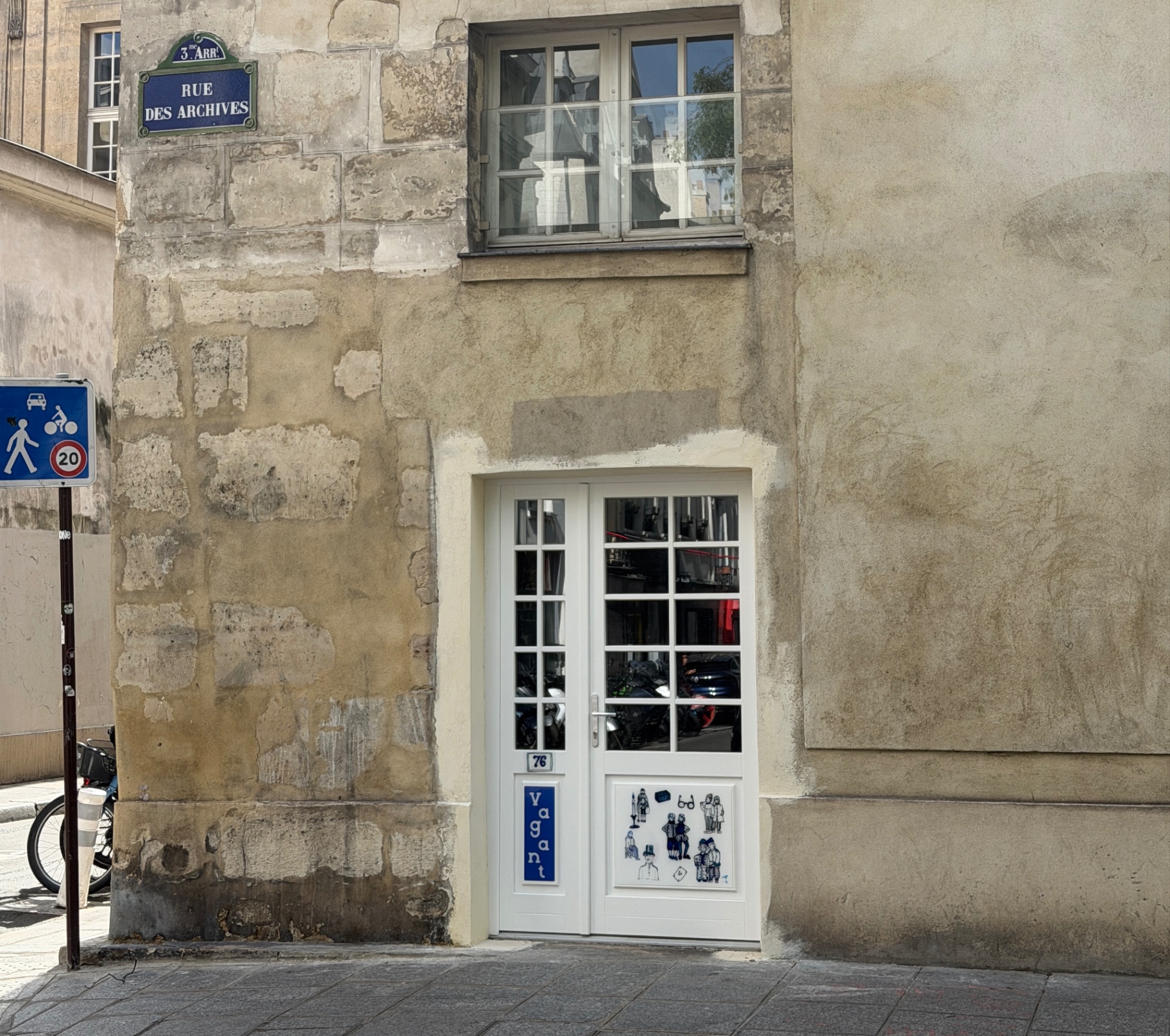 Devanture de la boutique Vagant, 76 rue des Archives, Paris 3e